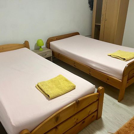 Doppelbett Zimmer Mit Gemeinschaftbad Borgholzhausen Exteriör bild